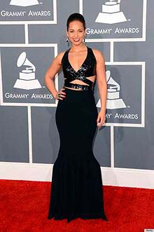 Alicia Keys sin camiseta - vooxpopuli.com