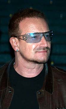 Bono fumando - vooxpopuli.com
